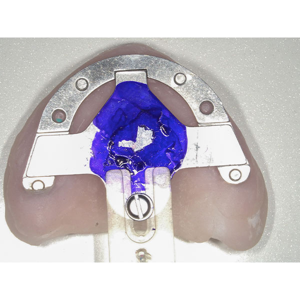 L'enregistrement a montr&eacute; une instabilit&eacute; de la centr&eacute;e du jour.